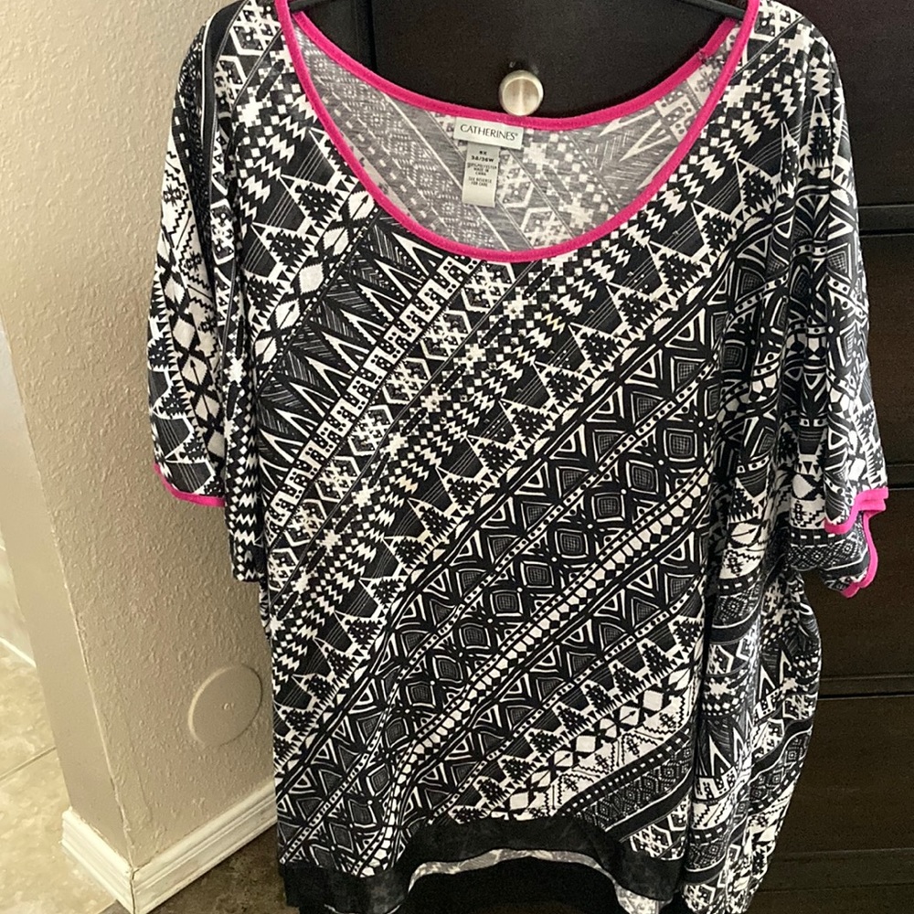 Catherine’s top size 5x